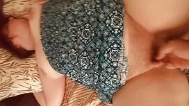 ケイ-ゴードンは彼女の陰茎を広げる 男  ...