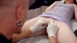 黒檀で彼女のお尻を受け取ります個々の射精 ...