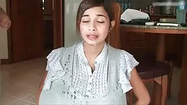 秘書のテーブルmasturbating  ...