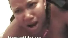 ひげを持つハゲ男 女性 が 見る av